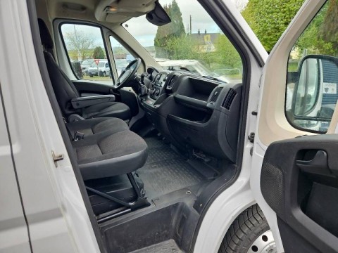 PEUGEOT Boxer Fg 333 L3H2 2.2 BlueHDi S&S 140ch Pro