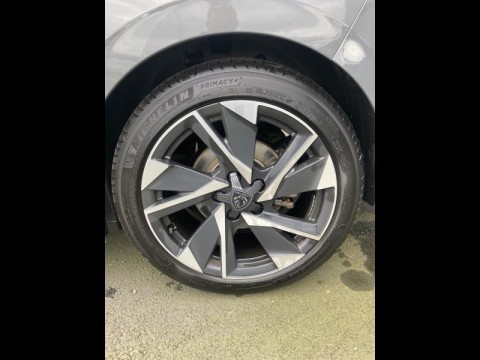 PEUGEOT 308 1.2 PureTech 130ch S&S Allure Pack