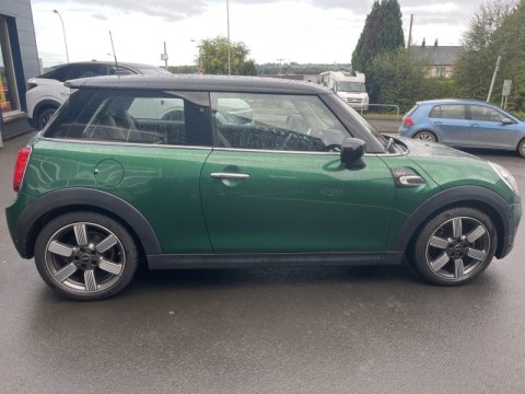 MINI Mini Cooper 136ch Edition 60 Years BVA7 109g