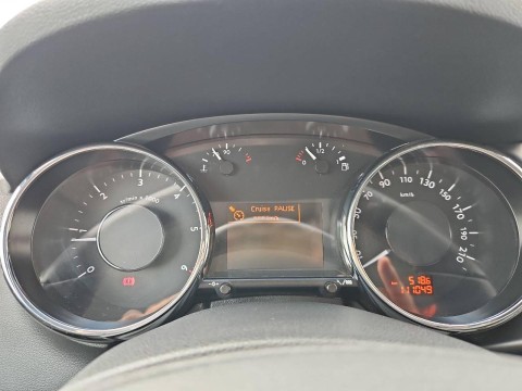 PEUGEOT 3008 1.6 HDi115 FAP Allure