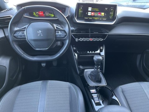 PEUGEOT 2008 1.2 PureTech 100ch S&S Style