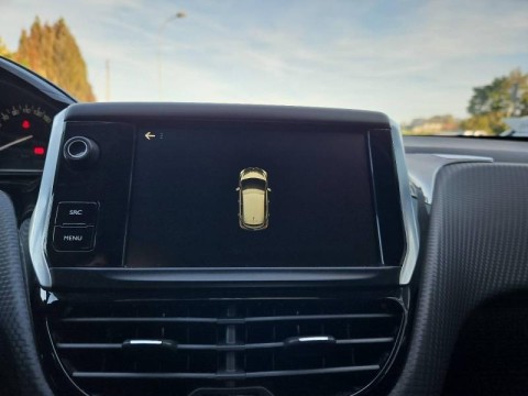 PEUGEOT 208 1.6 BlueHDi 75ch Style 5p