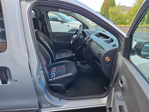 DACIA Dokker 1.3 TCe 130ch FAP Stepway