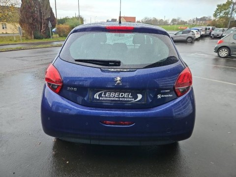 PEUGEOT 208 1.2 PureTech 82ch Allure 5p