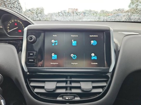 PEUGEOT 208 1.2 PureTech 82ch Allure 5p